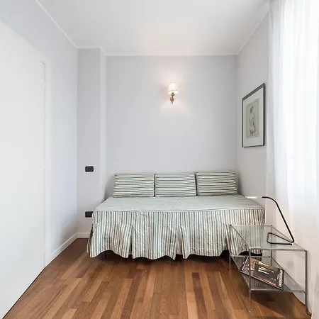 Apartment **Central**Comfy Apartment Como